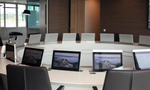 dynamicx2 with integrated camera for enhanced visual communication at oranges new ivory coast headquarters 3 r1ryqq0eu5f2lcw5acm16plhcavah75w4s1uq95m7s